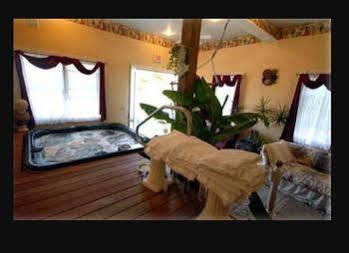 The Lion And The Rose Bed & Breakfast Whitefield Zewnętrze zdjęcie